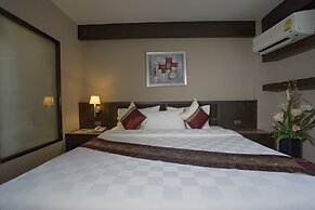 Kiss Gardenhome Chic Hotel