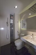 Kiss Gardenhome Chic Hotel