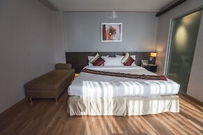 Kiss Gardenhome Chic Hotel