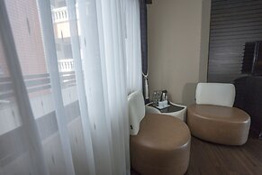 Kiss Gardenhome Chic Hotel