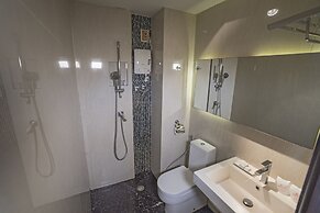 Kiss Gardenhome Chic Hotel