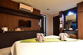 The Breeze Lipe Resort