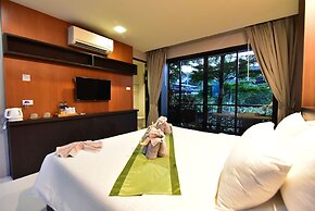 The Breeze Lipe Resort