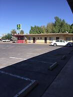 Desert Inn