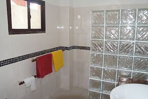 Lemon Creek Hotel Resort