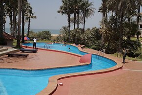 Lemon Creek Hotel Resort