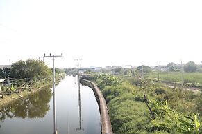 At Ease Hotel Suvarnabhumi