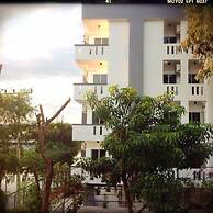 At Ease Hotel Suvarnabhumi