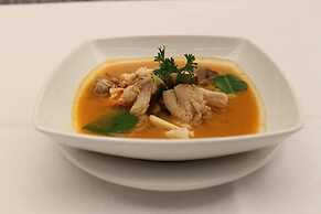 Zizz Convention Hotel