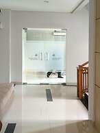 Zizz Convention Hotel