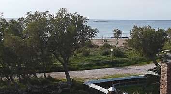 Nostos Beachfront Apartments & Studios