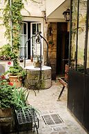Le Petit Tertre