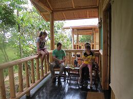 Nkuringo Bwindi Gorilla Lodge