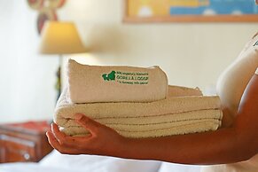 Nkuringo Bwindi Gorilla Lodge