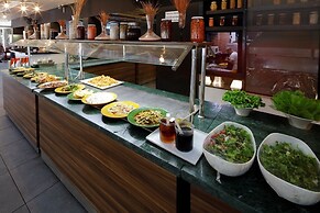 Golden Life Resort Hotel & Spa