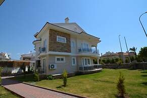 Golden Life Blue Green Residence