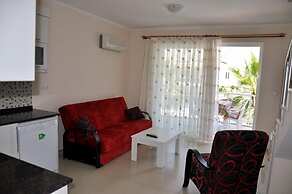 Golden Life Blue Green Residence