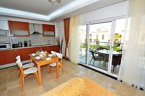 Golden Life Blue Green Residence