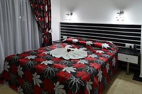 Golden Life Blue Green Residence