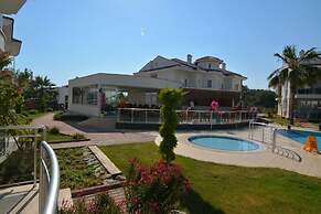 Golden Life Blue Green Residence