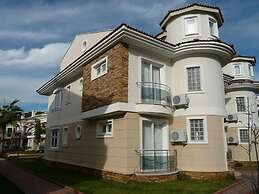 Golden Life Blue Green Residence