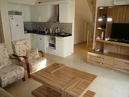 Golden Life Blue Green Residence