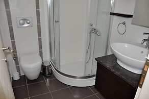 Golden Life Blue Green Residence