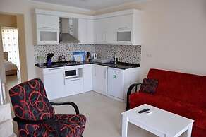 Golden Life Blue Green Residence