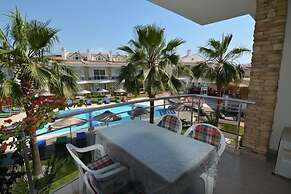 Golden Life Blue Green Residence