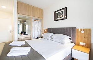 Opera Blue Hotel
