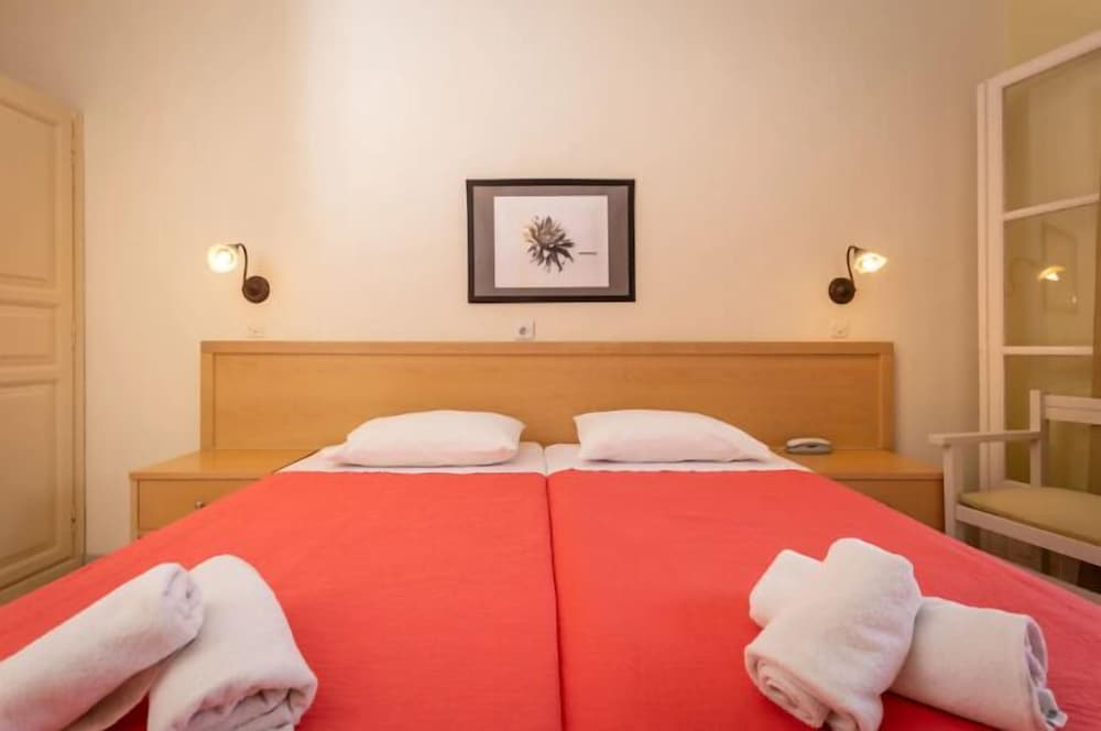 Opera Blue Hotel