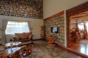 Naivasha Kongoni Lodge - Lakefront Getaway