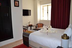 Hotel Riad Benatar