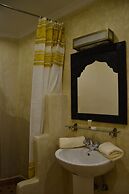 Hotel Riad Benatar
