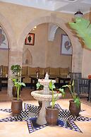 Hotel Riad Benatar