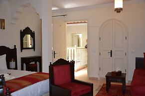Hotel Riad Benatar