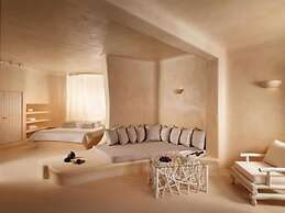 Dome Santorini Resort & Spa