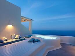 Dome Santorini Resort & Spa