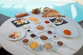 Dome Santorini Resort & Spa