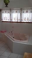 Chestnut Charm Bed & Breakfast