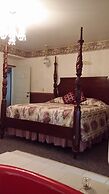 Chestnut Charm Bed & Breakfast