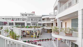 Ladies Beach Suit Otel