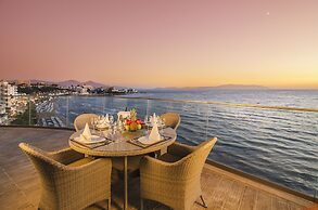 Ladies Beach Suit Otel