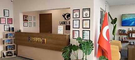 Ladies Beach Suit Otel