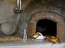 Sophia Luxury Suites