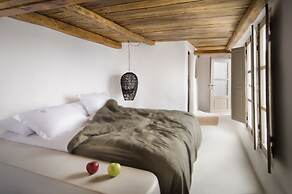 Sophia Luxury Suites