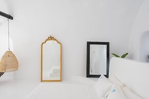 Sophia Luxury Suites