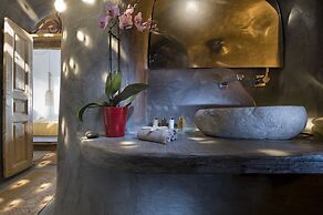 Sophia Luxury Suites