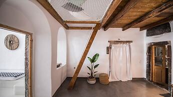 Sophia Luxury Suites