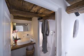 Sophia Luxury Suites